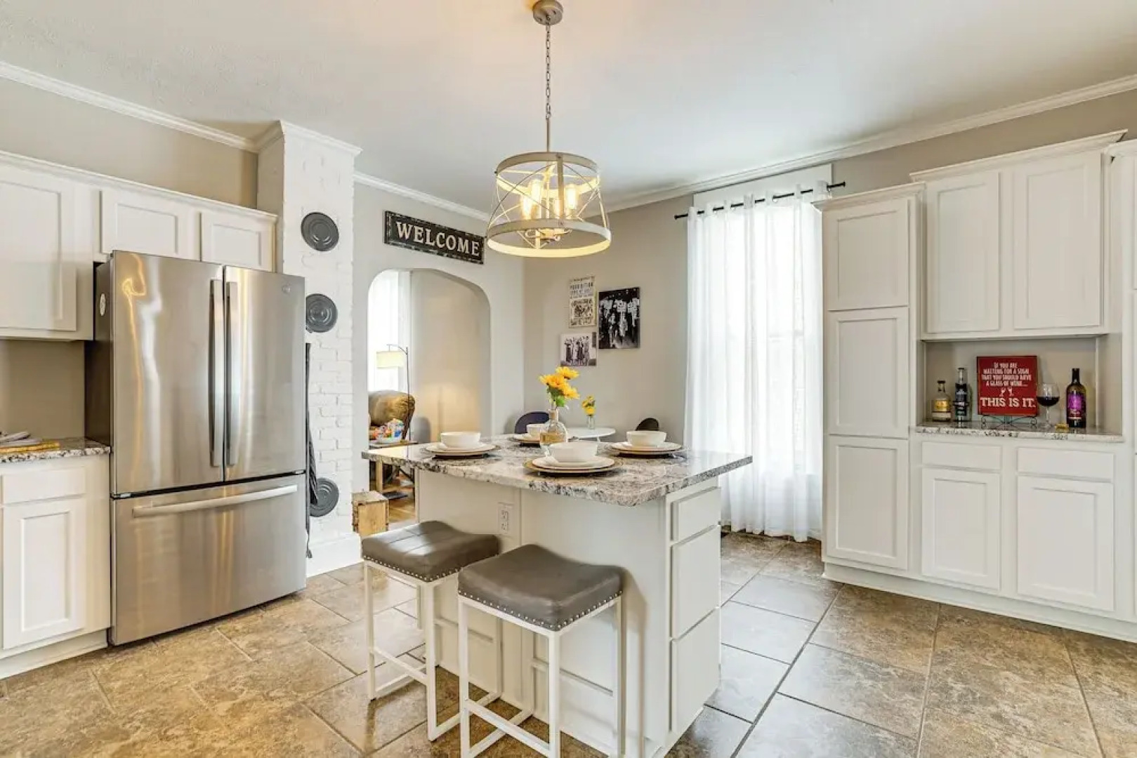 Home w/ Fenced Backyard, 6 Mi to Dtwn Louisville!