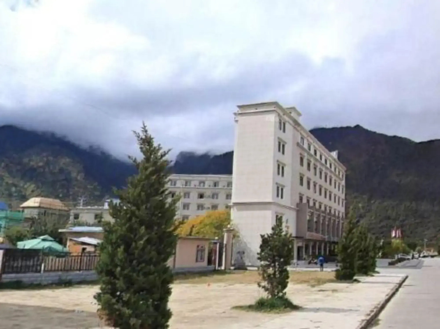 Long Du Hotel