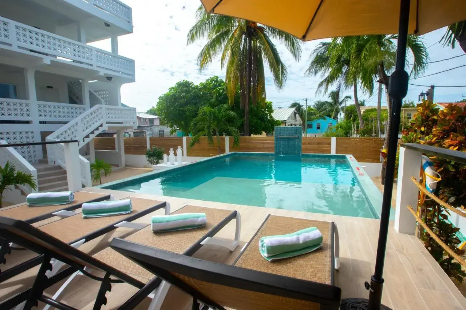 Kokomo Beach Suites