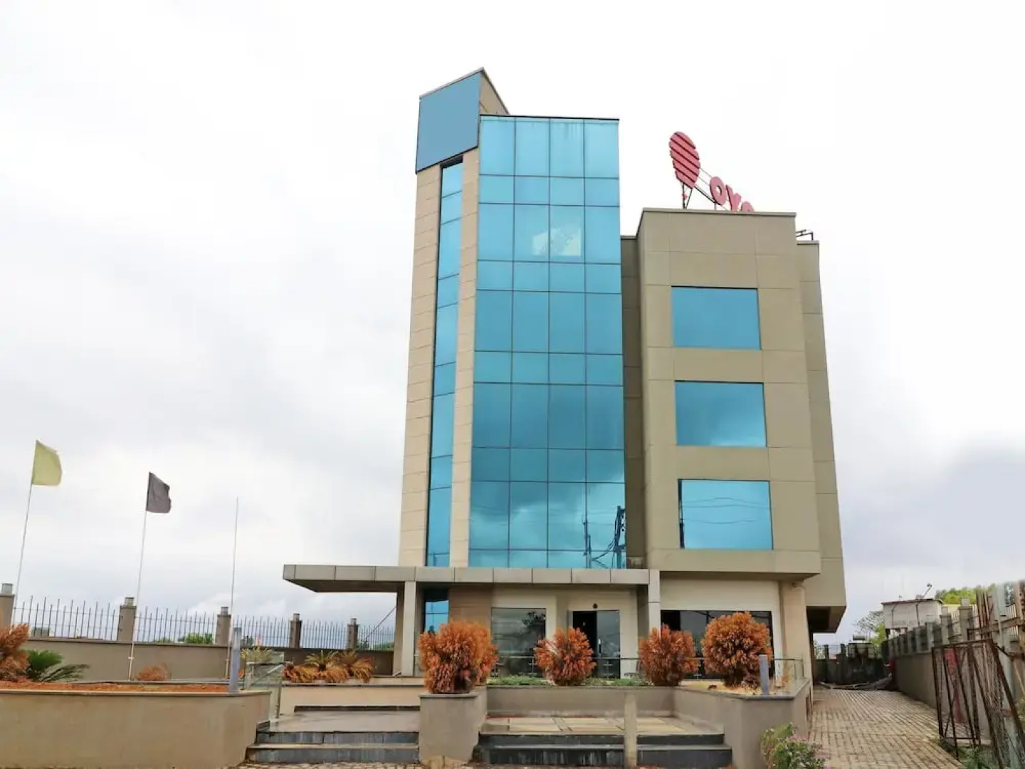 Capital O 2642 Skyline Hotel