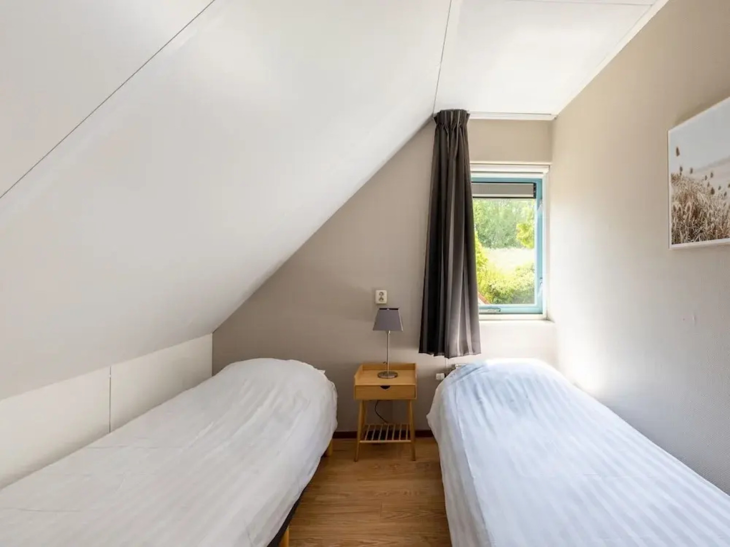 Detached House With Dishwasher Near Hoorn