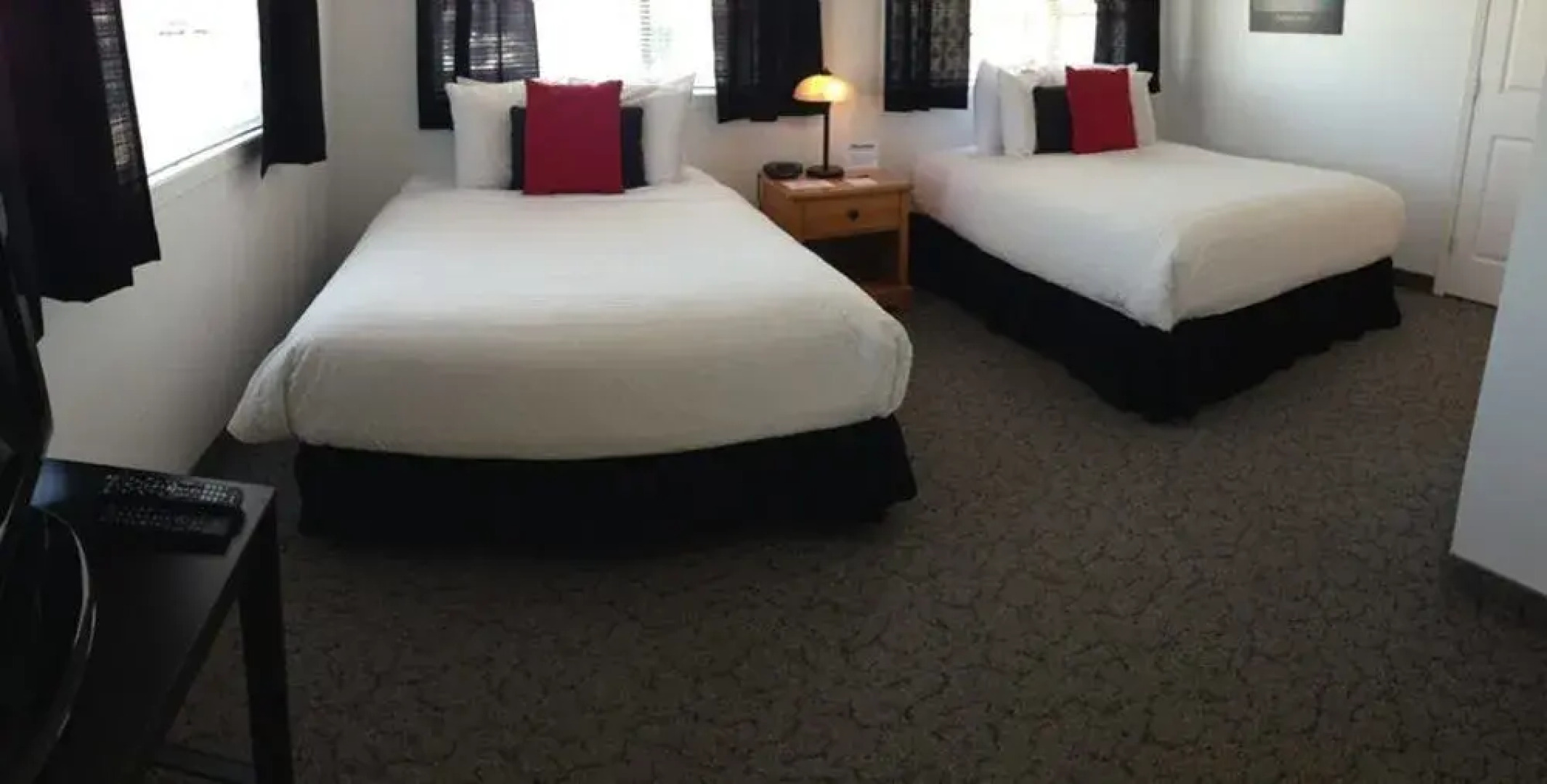 Diverse Rentals & Vacations FLOATEL