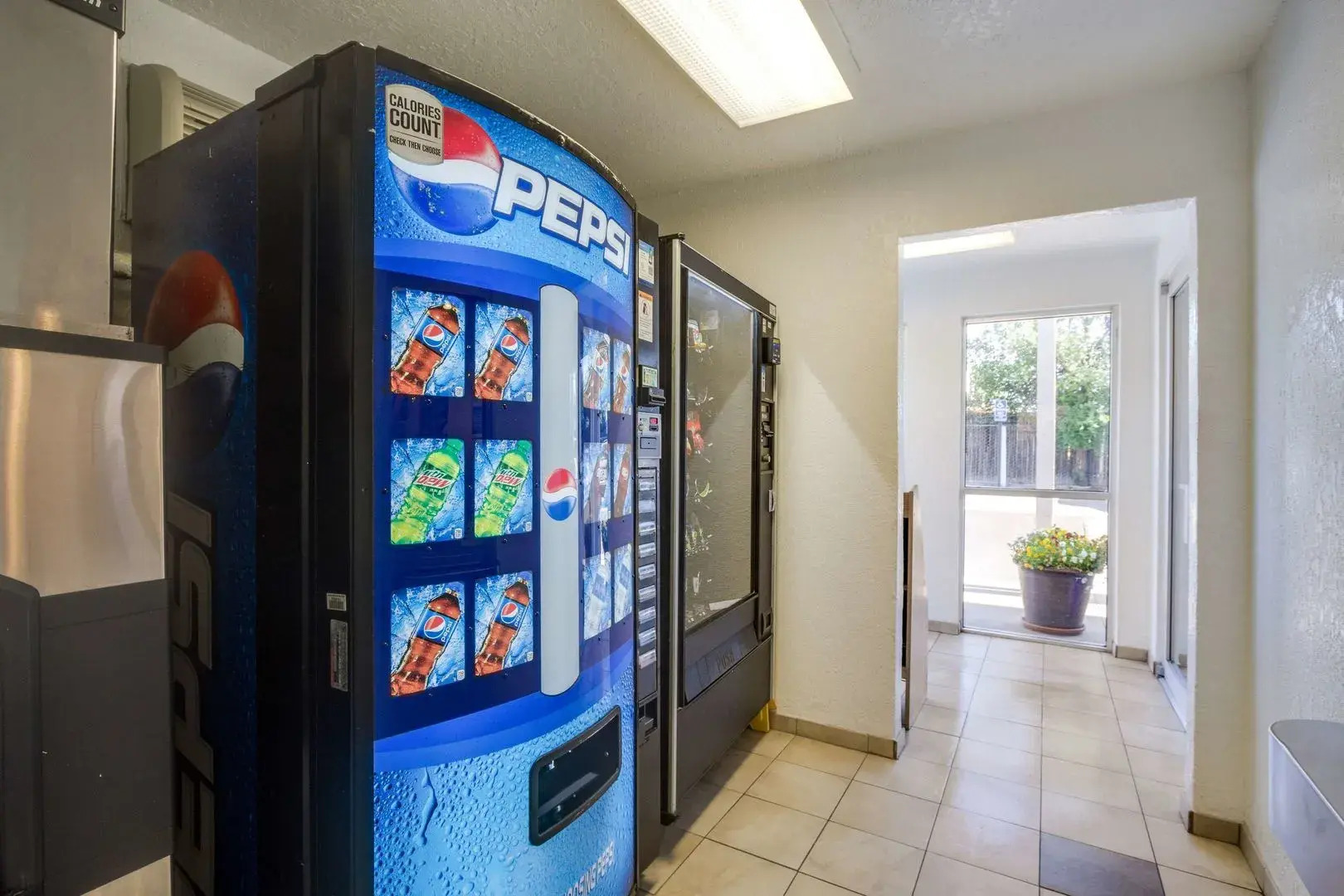 Motel 6 – Lakewood, CO