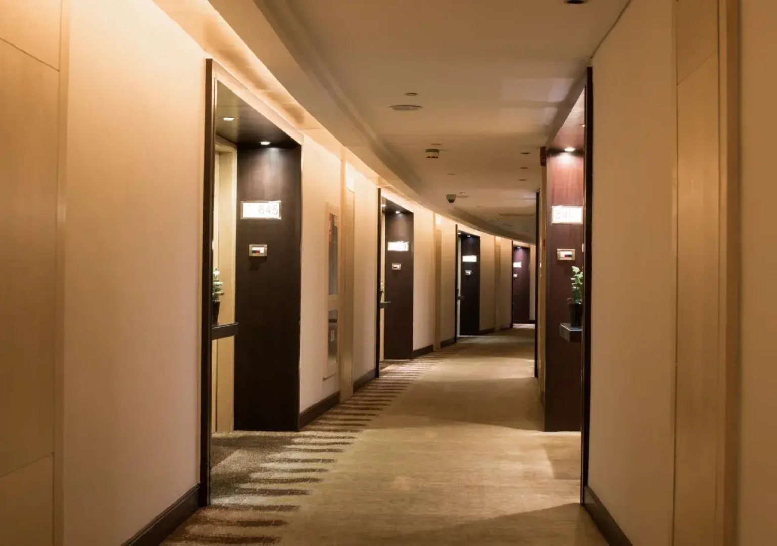 Regal Shanghai East Asia Hotel