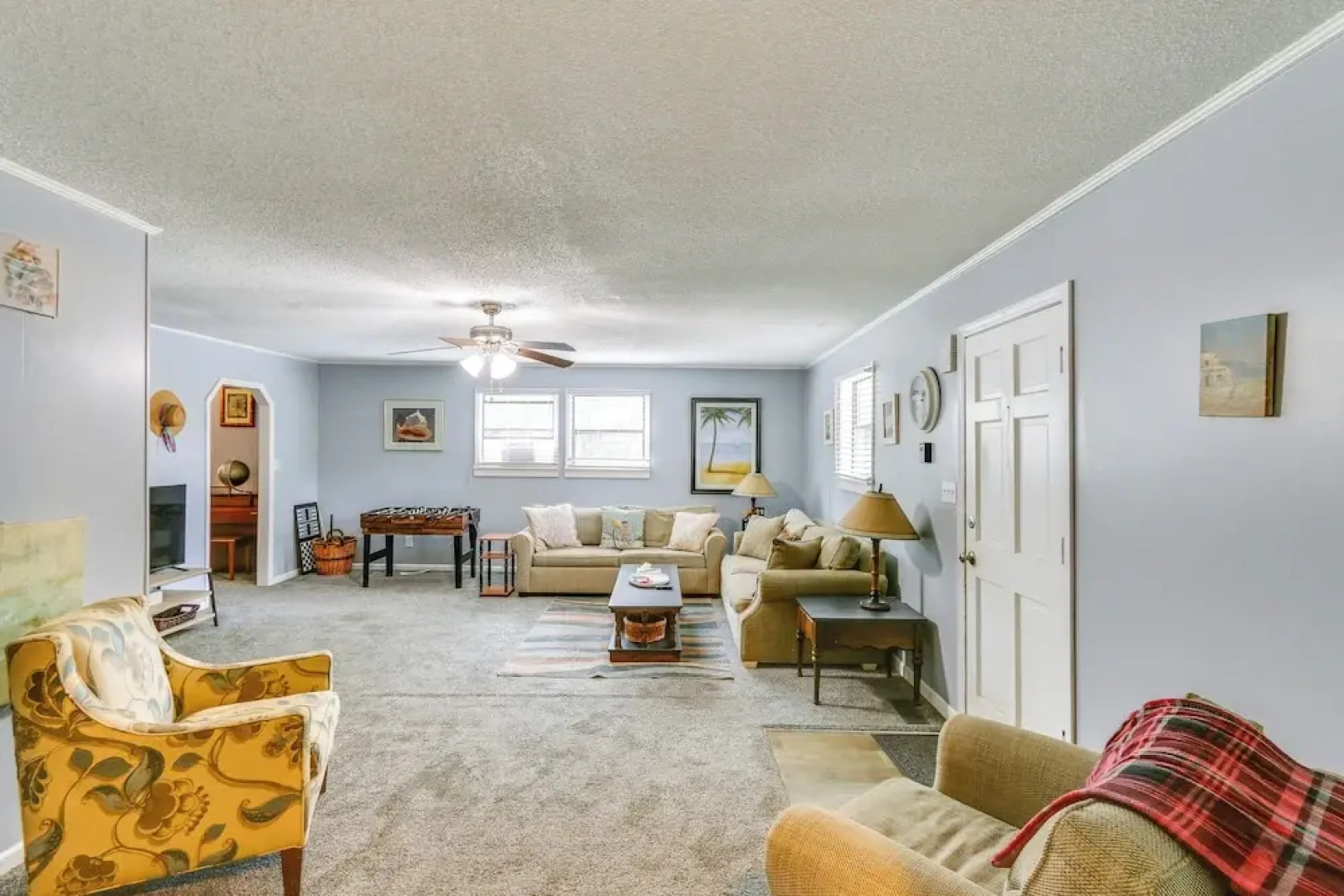 1 Mi to Sands Beach: Walkable Island Home w/ Yard!