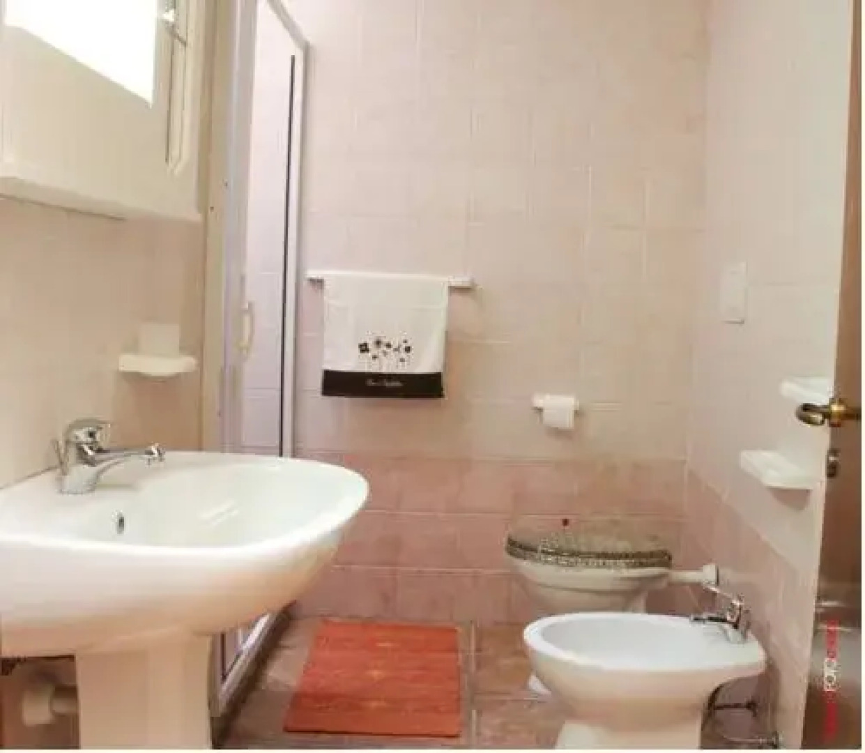 Exedra Holiday House