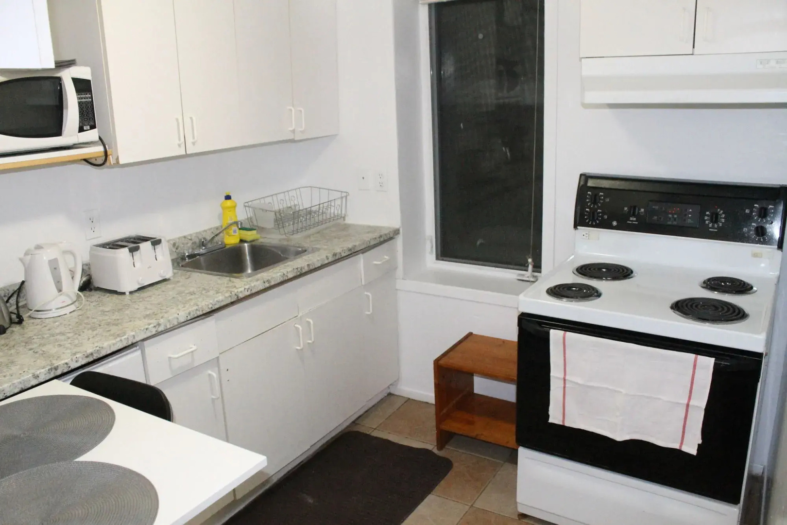 Adib Apartments - 931 Pinecrest Rd, Unit C