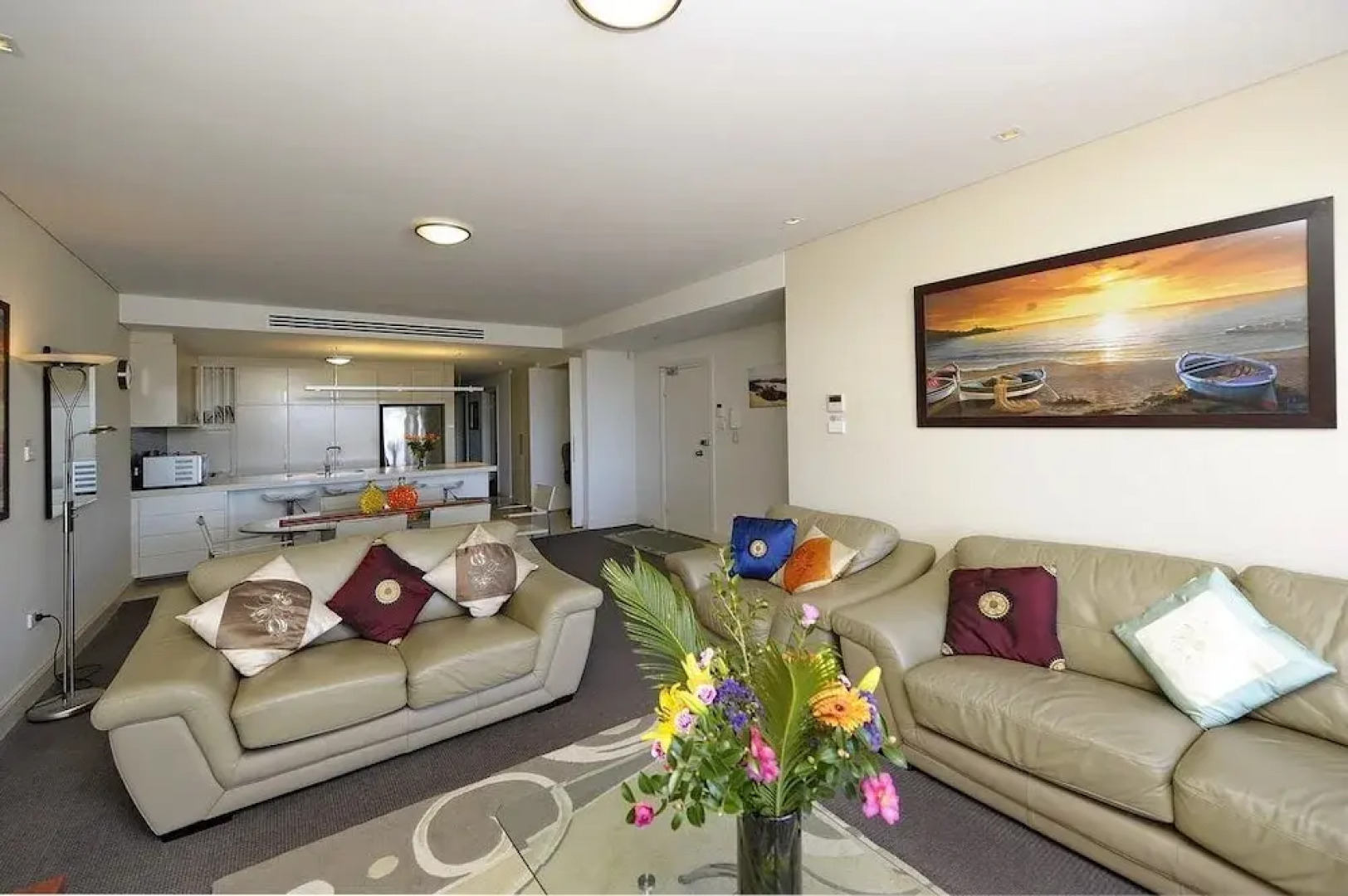 Cote D'Azur,  Unit 43/61 Donald Street