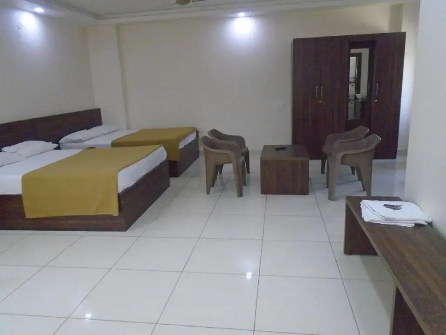 Hotel SSR Residency