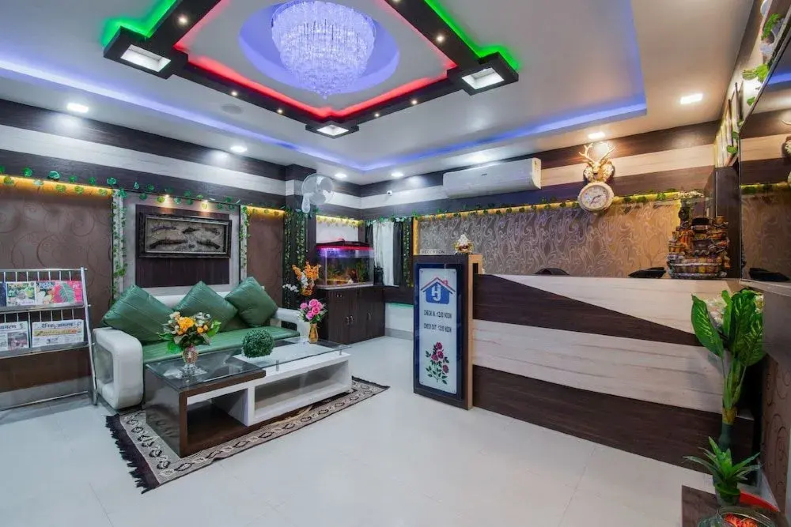 OYO 26946 Hotel Janvi International