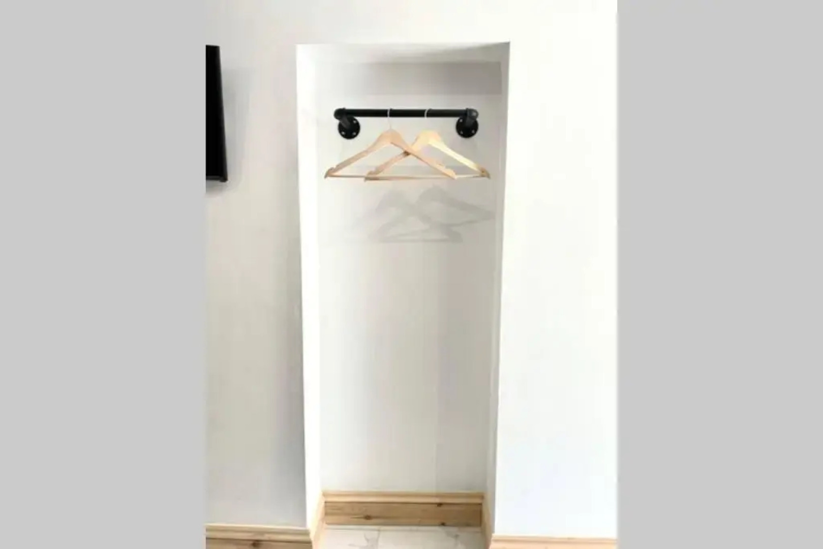 Stylish, cosy studio in Carmarthen town centre