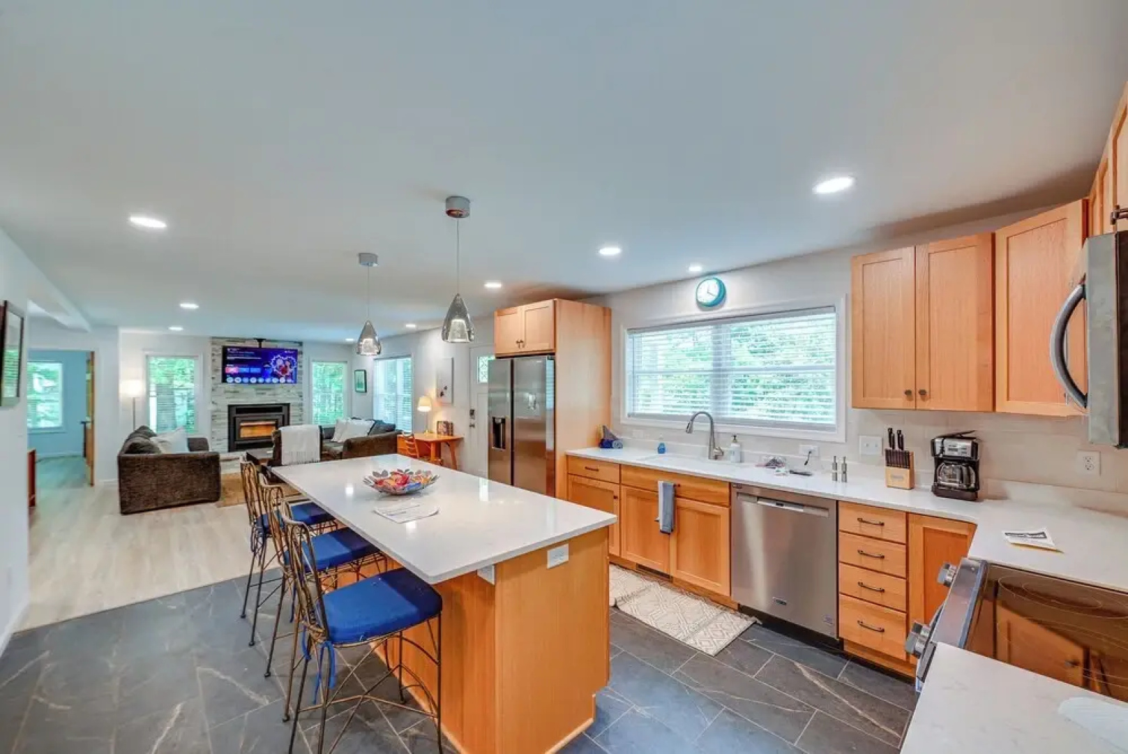 Coastal Comfort: Rehoboth Beach Getaway w/ Porch!