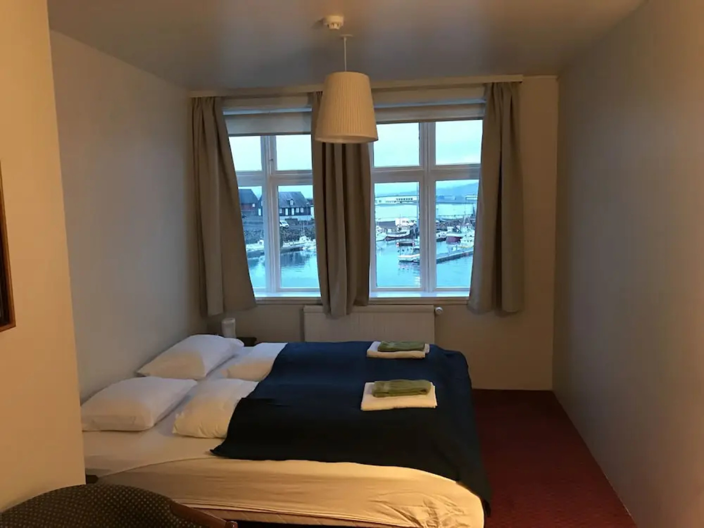 Hotel Framtíð