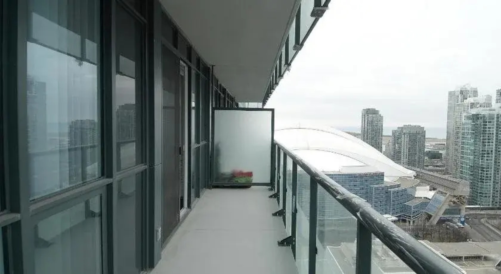 Whitehall Suites - Front Street West