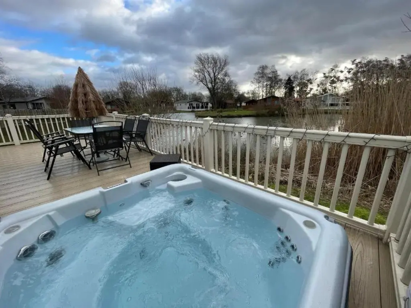 Luxury Lakeside Lodge L2 with Hot tub situated at Tattershall Lakes Country Park