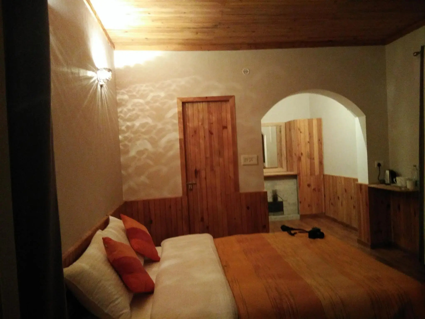 Kasar Rainbow Yoga Retreat