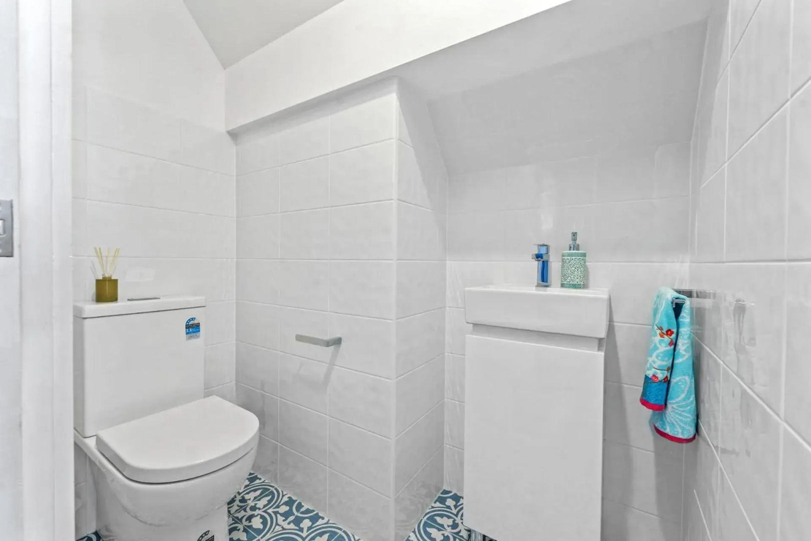 SORRENTO LAKESIDE Sanctuary Point 4pm check out Sundays