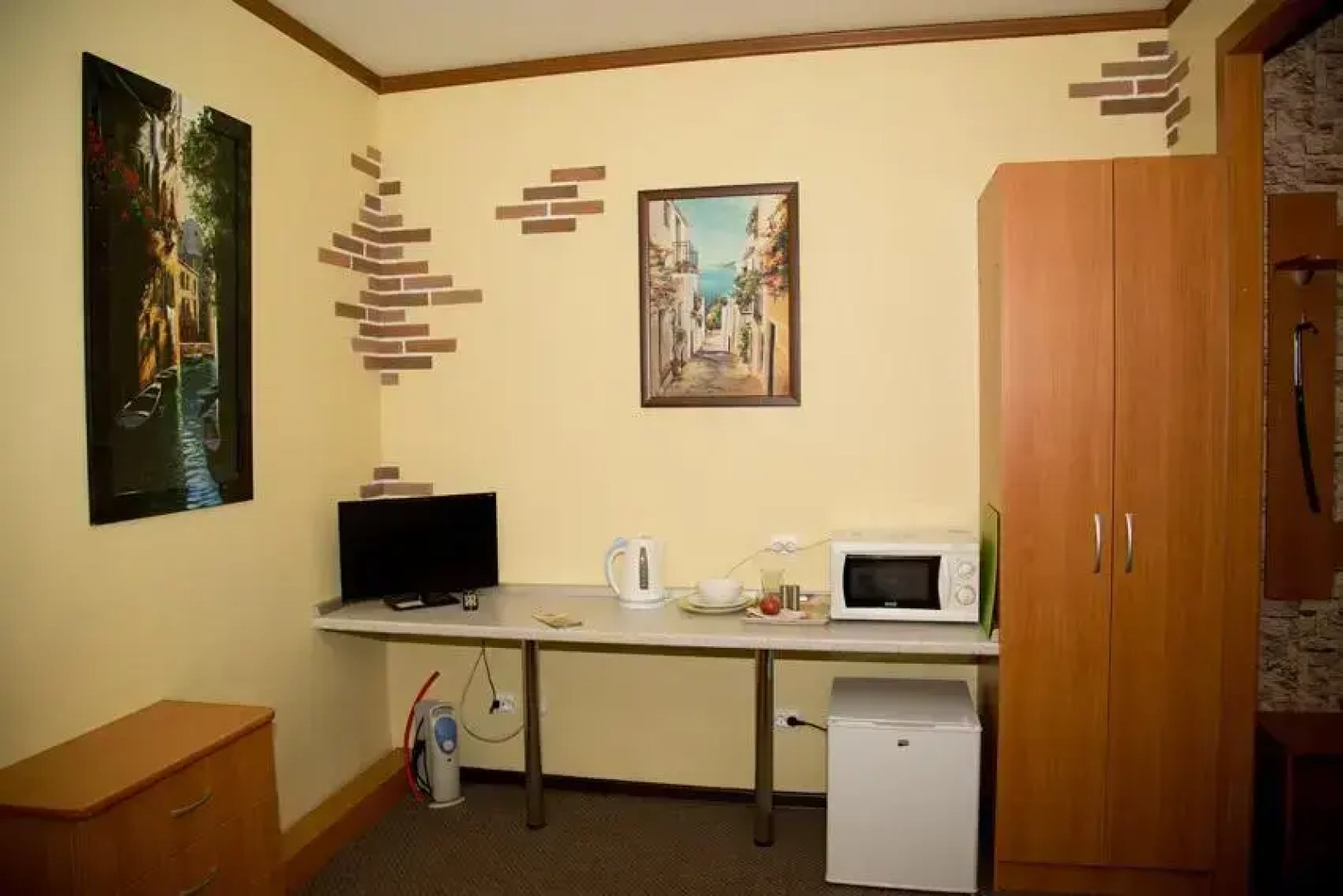 Hotel 1