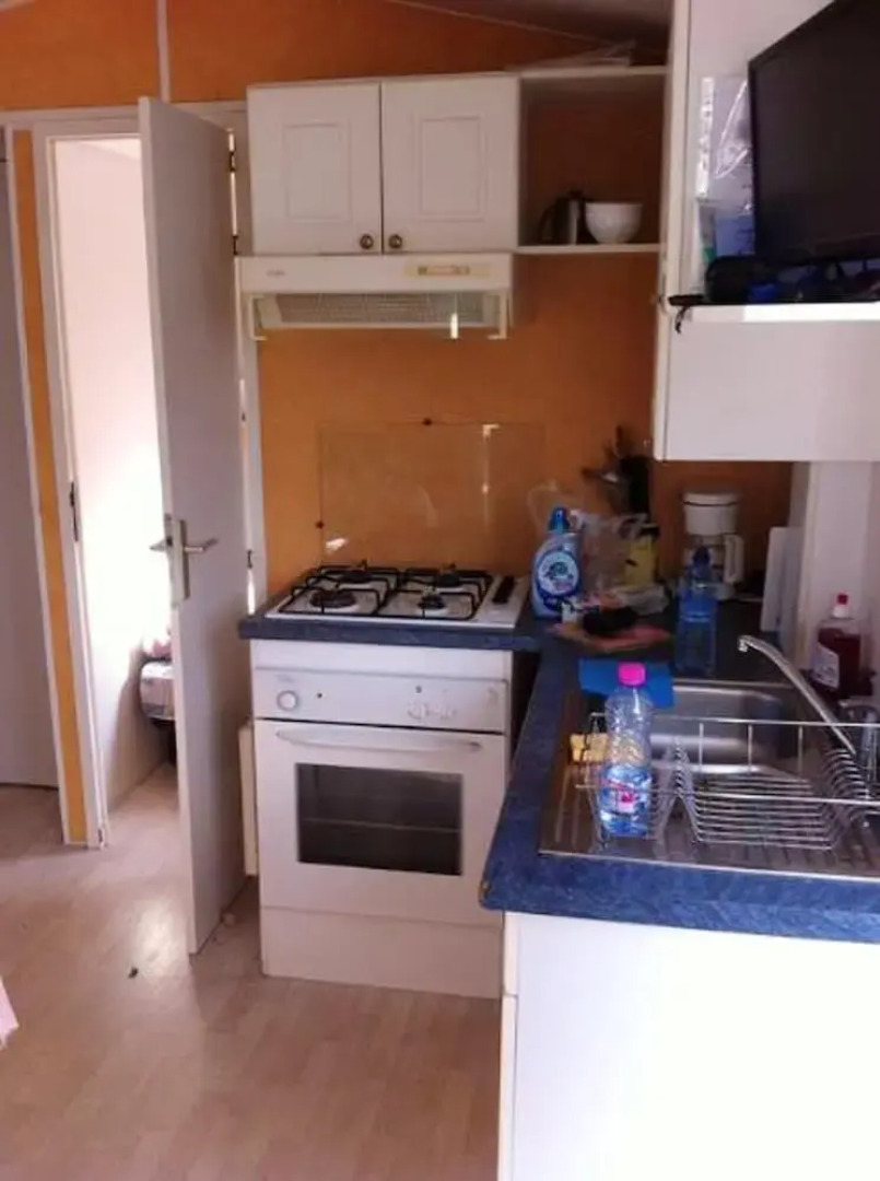 Property With 2 Bedrooms in Saint-gildas-de-rhuys, With Shared Pool, Enclosed Garden and Wifi - 800 m From the Beach