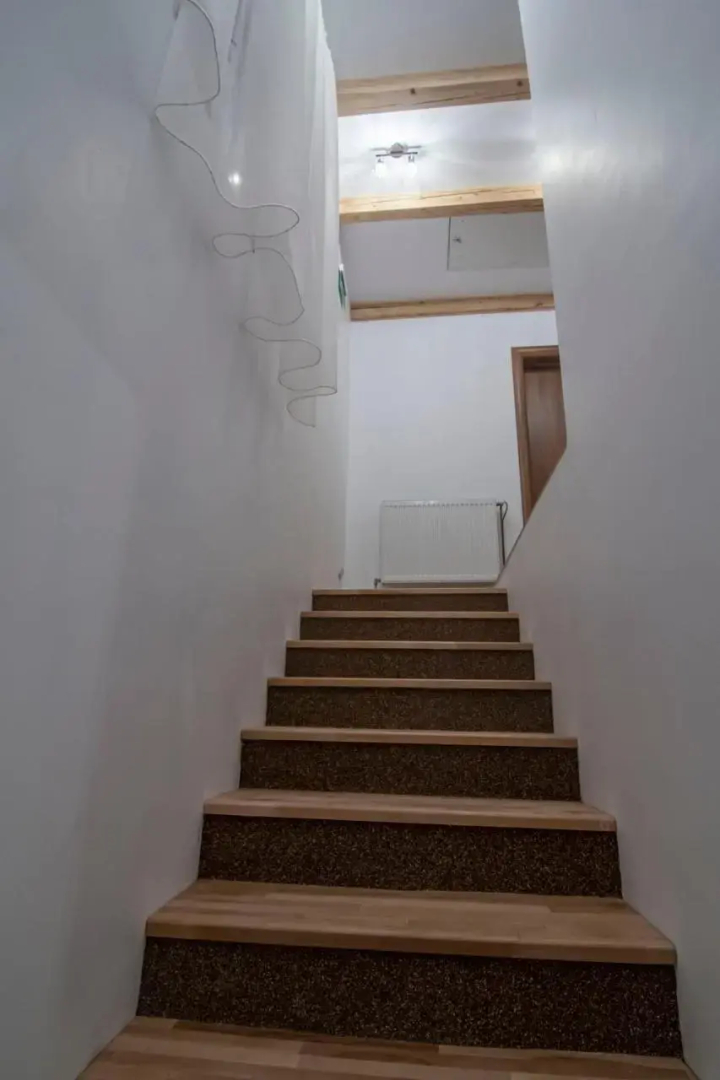 Seven House
