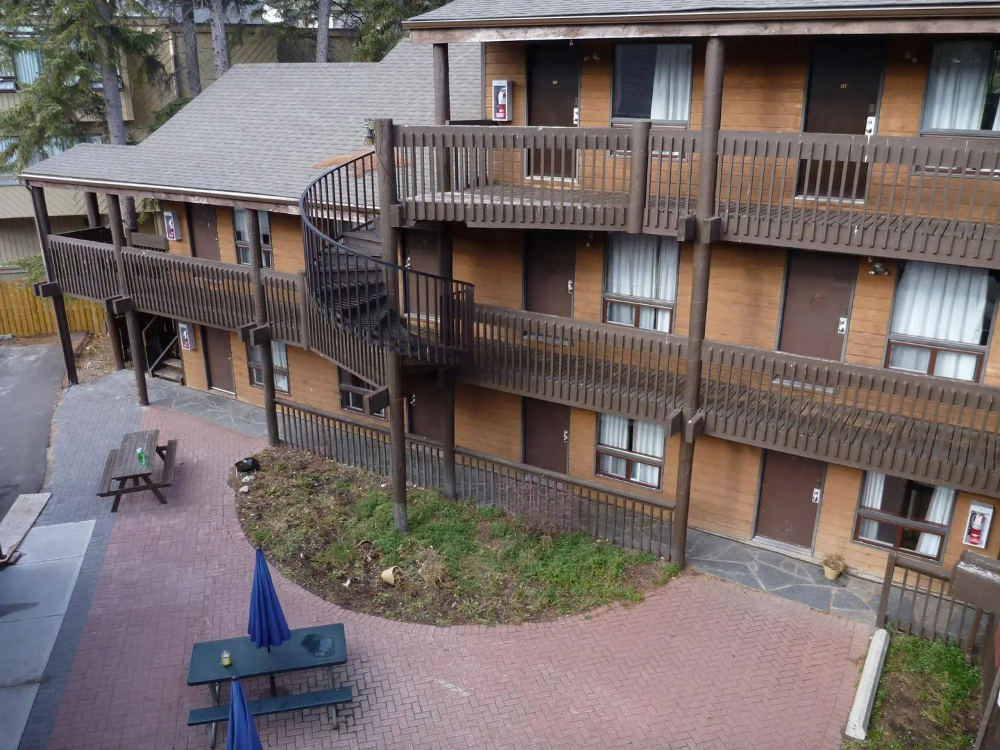 Banff International Hostel