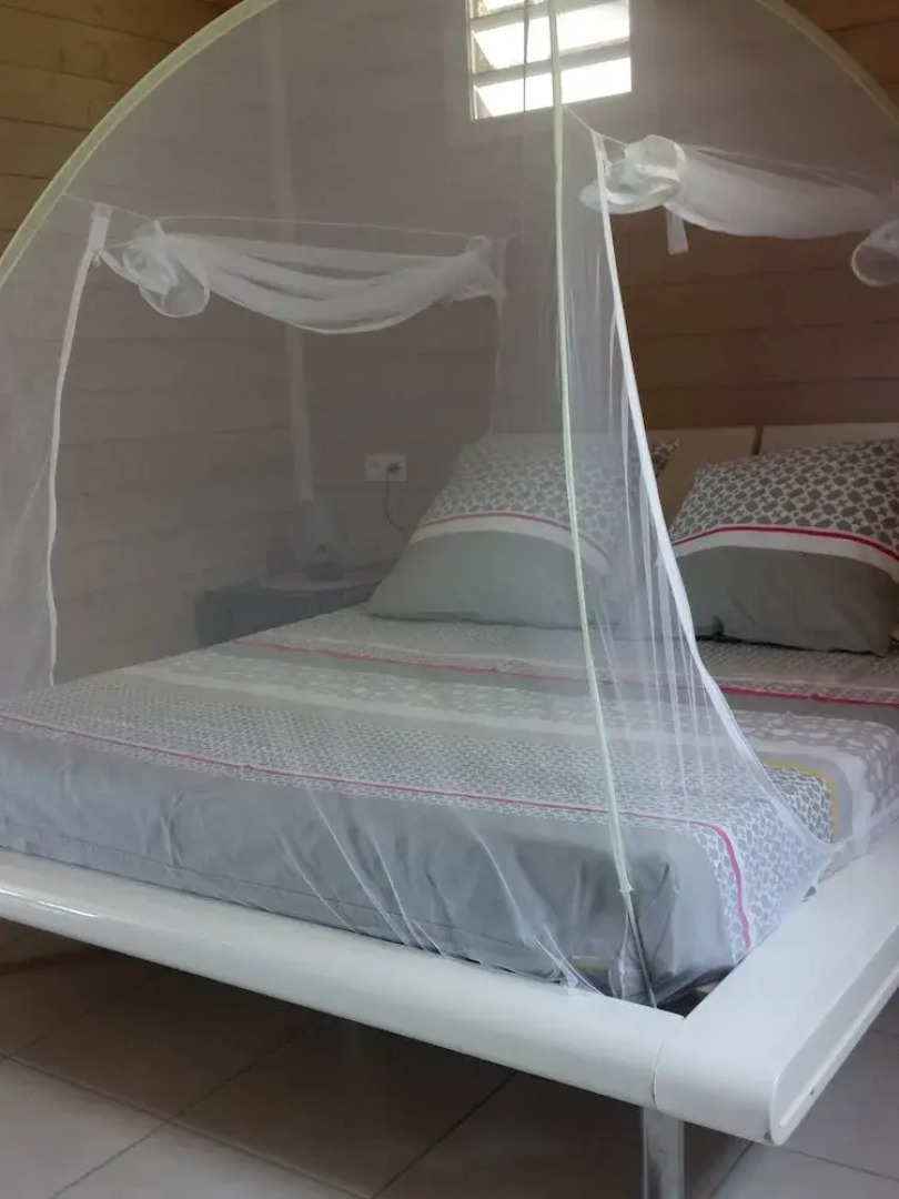 Bungalow With 2 Bedrooms in Bouillante, With Wonderful sea View, Enclo