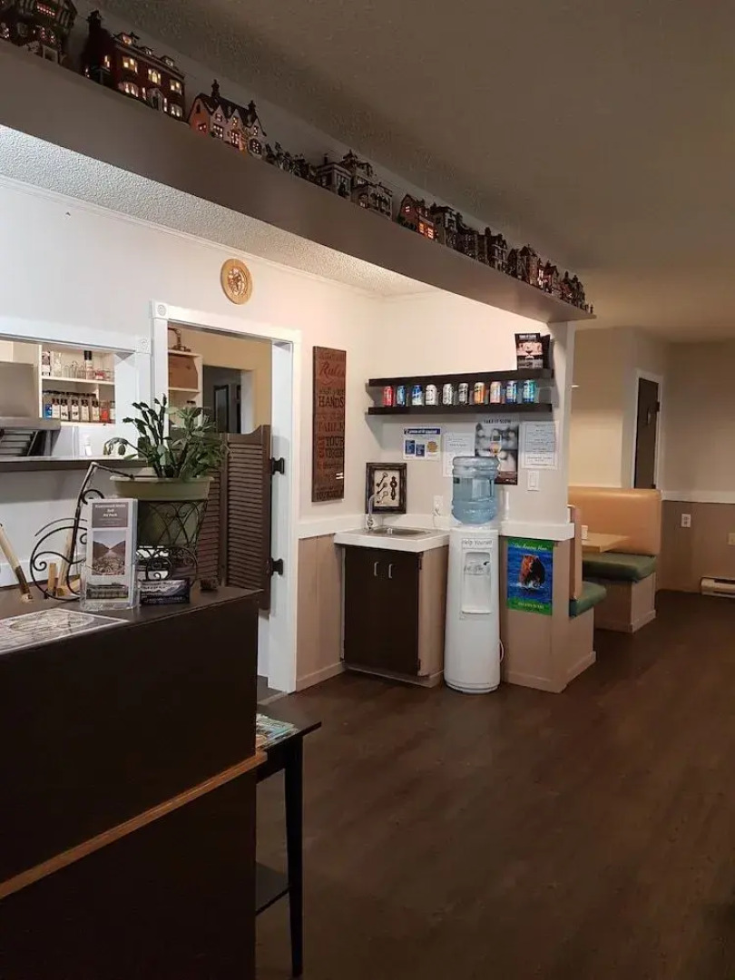 Rivermount Motel Campground and RV Park