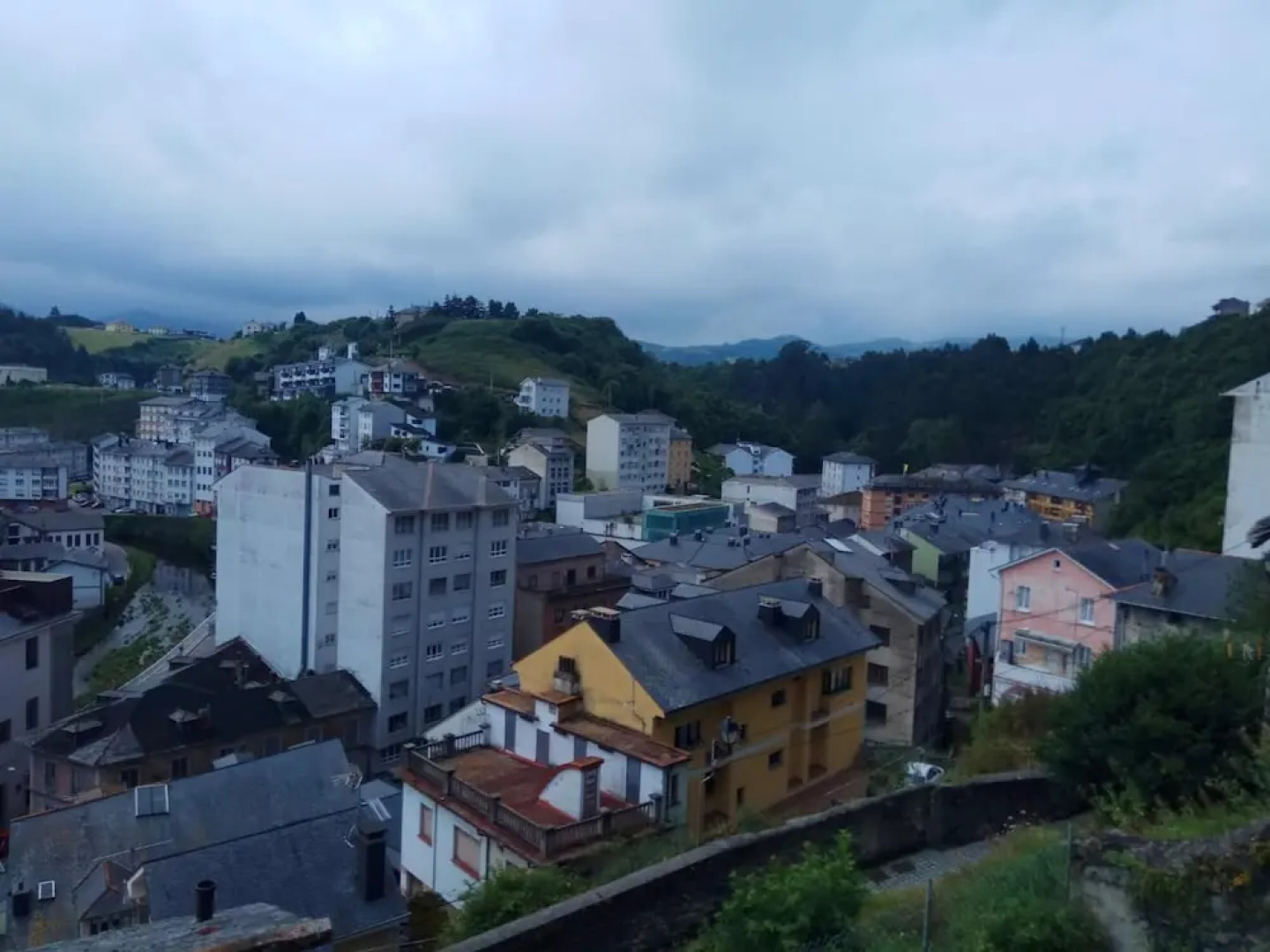 House With 2 Bedrooms in Luarca, With Wonderful Mountain View and Balc