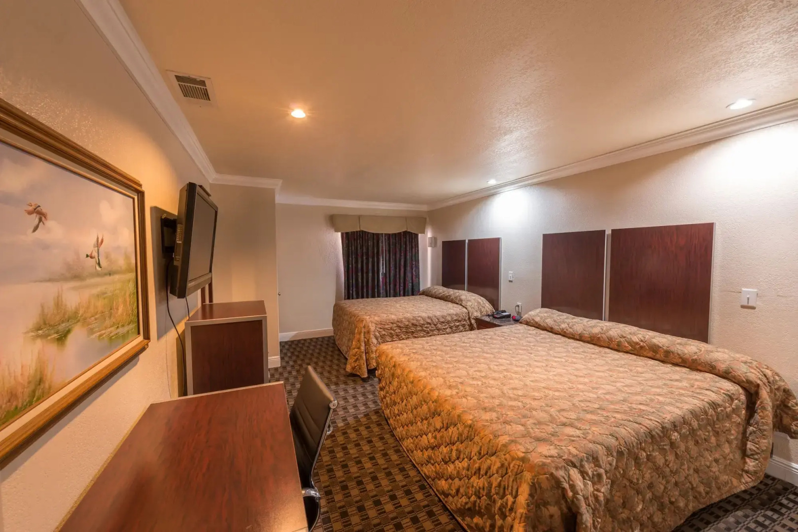 Edgewater Inn Reedley