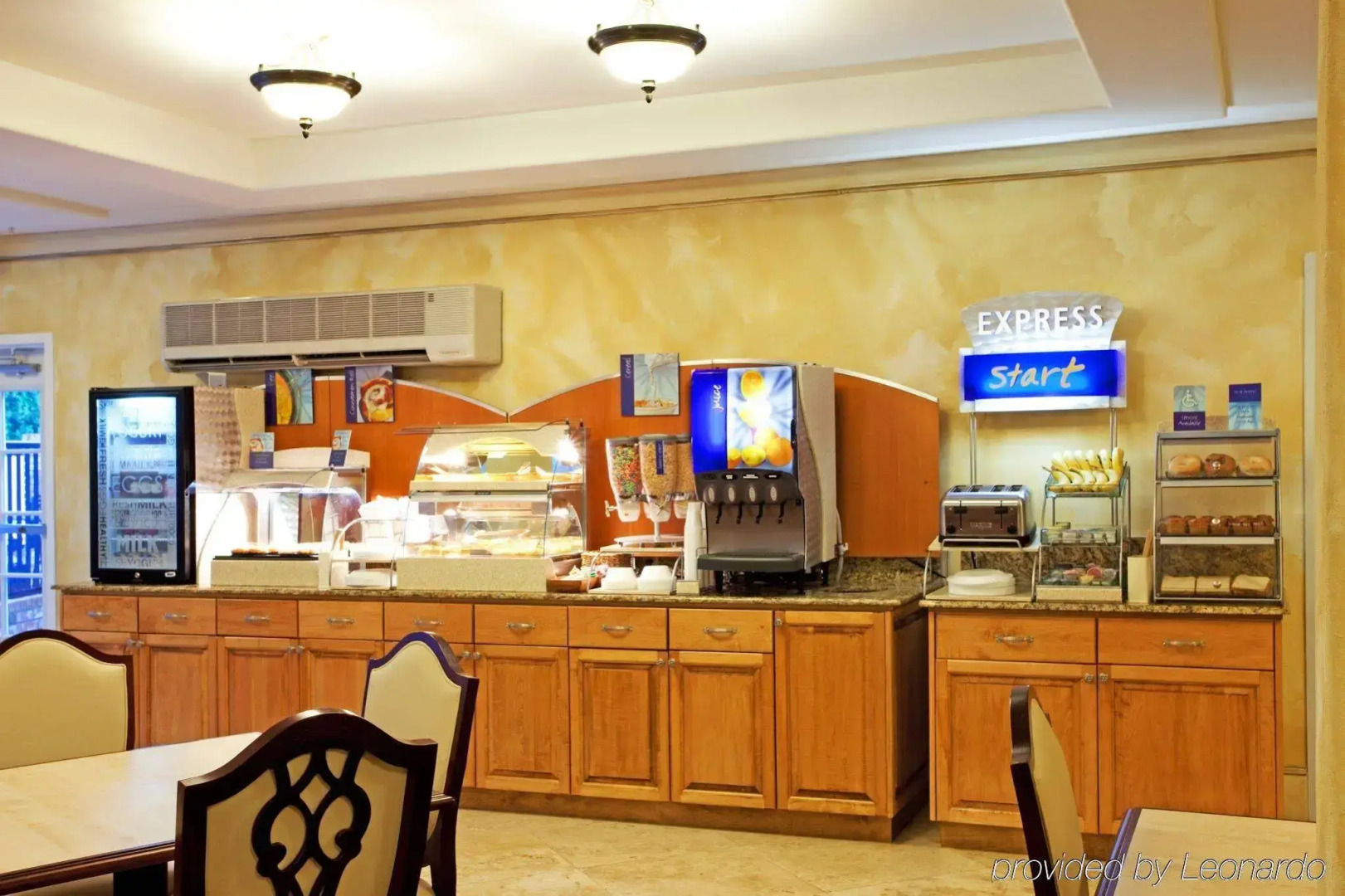 Holiday Inn Express Hotel & Suites Lafayette South by IHG