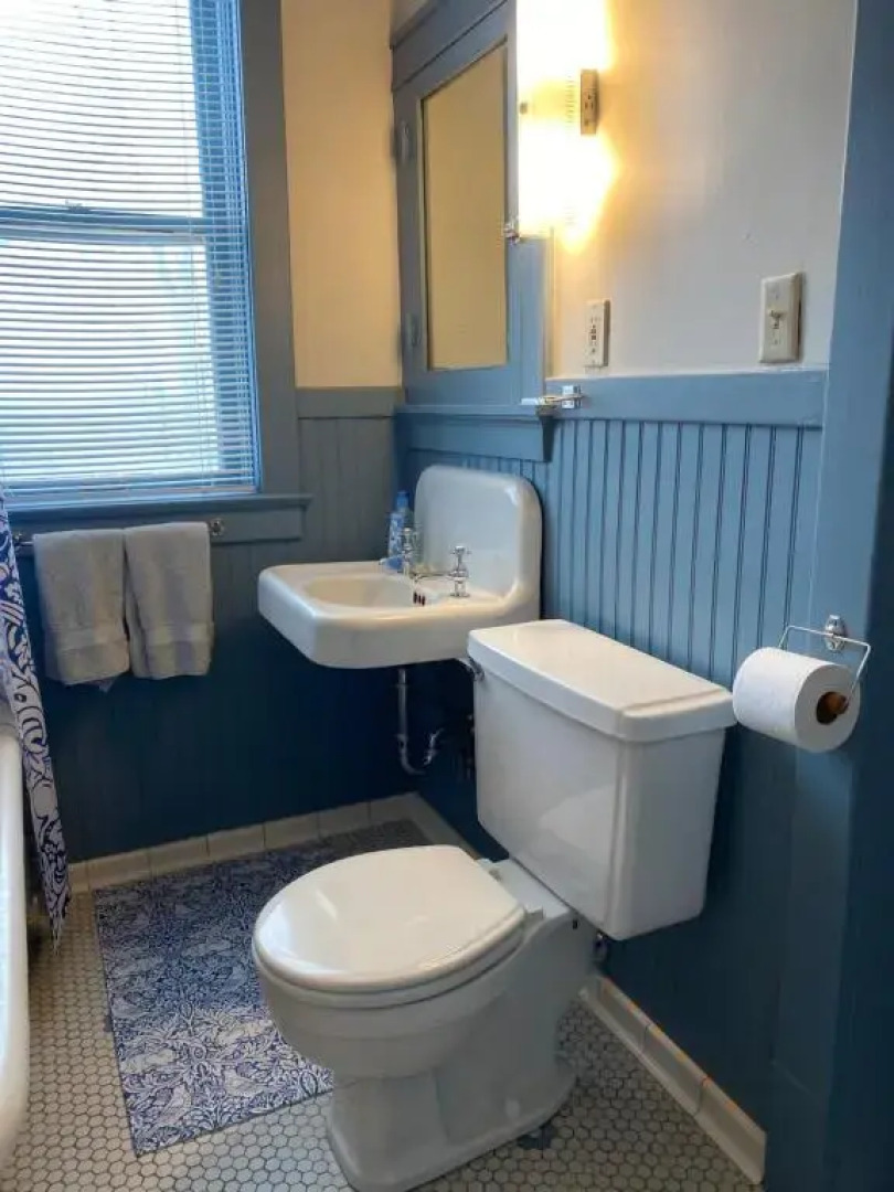 The Edmond an 1887 Arts & Crafts gem