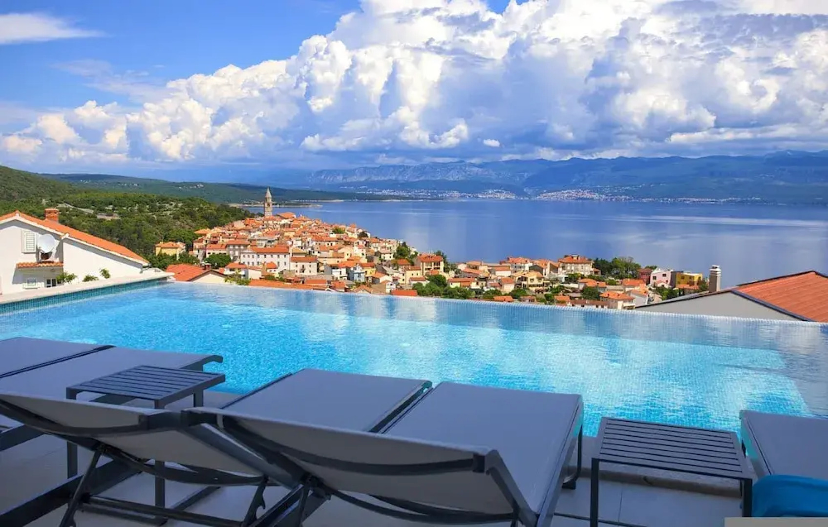 Villa Majestic With Sauna and Beautiful Views