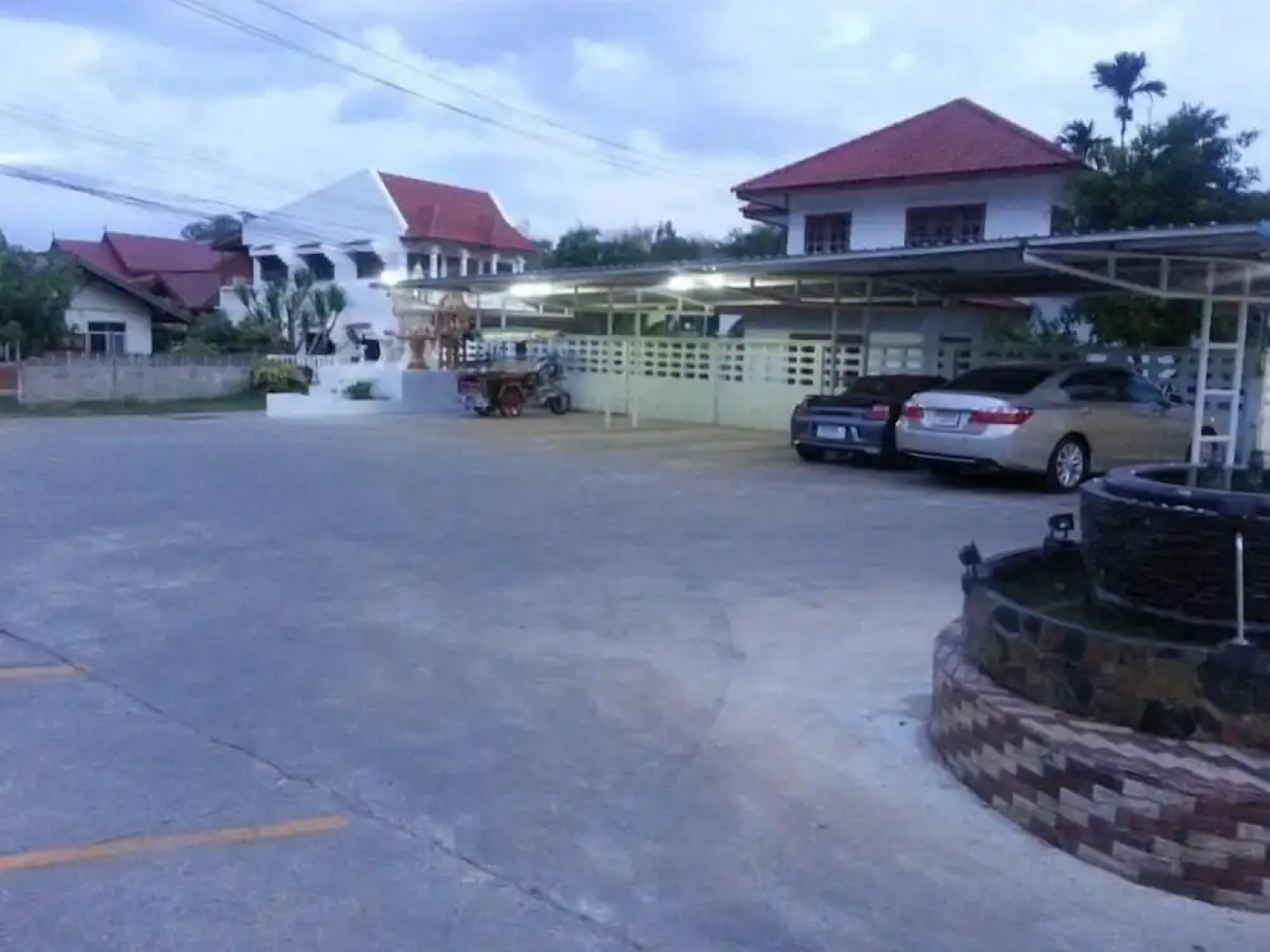 De-complex Apartment