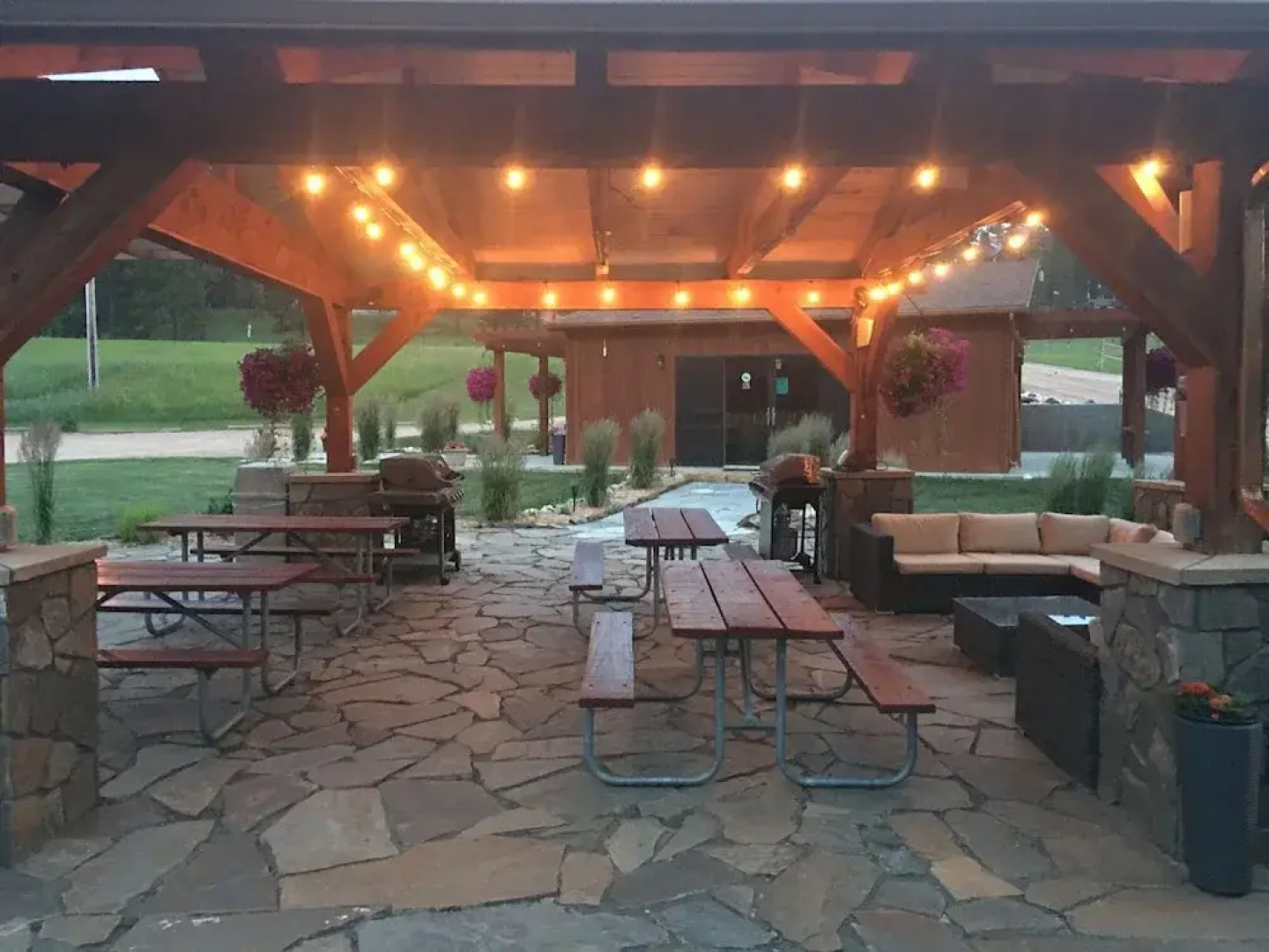Black Elk Resort Cottages and RV Park