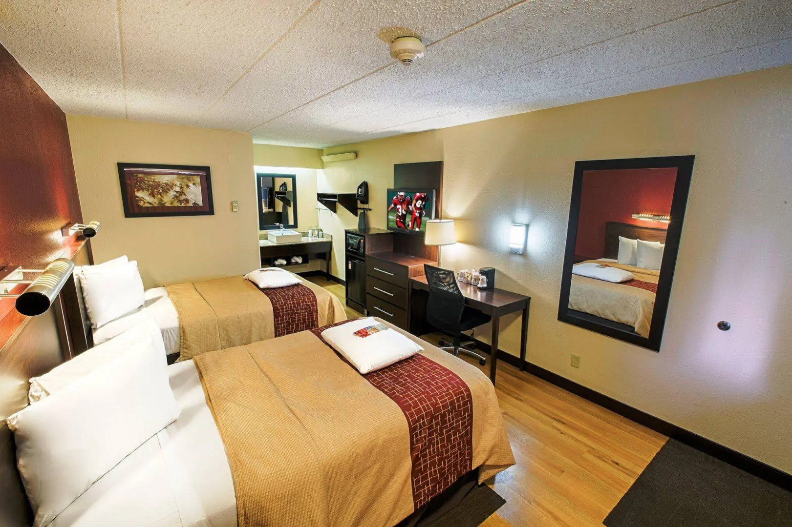 Red Roof Inn PLUS+ Philadelphia Airport