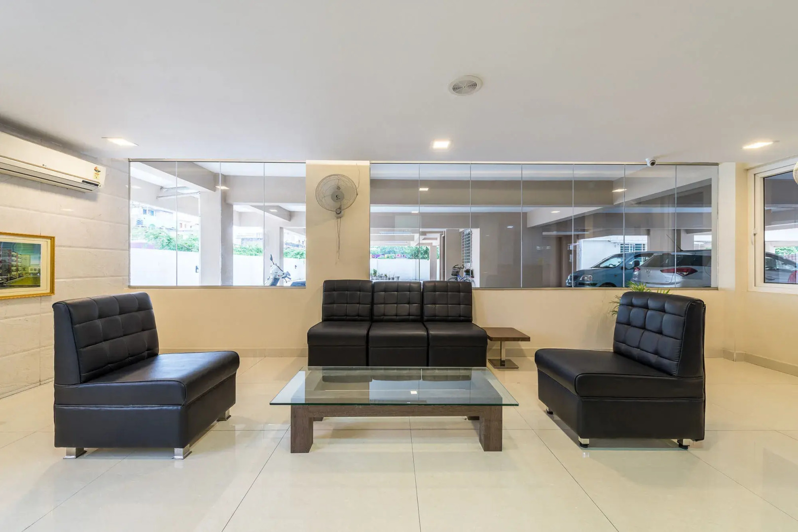 Mount Kailash Suites