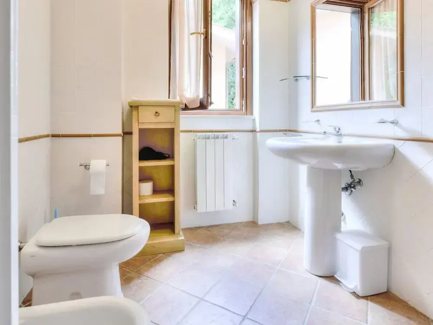 Elegant Villa With Spa in Sorano