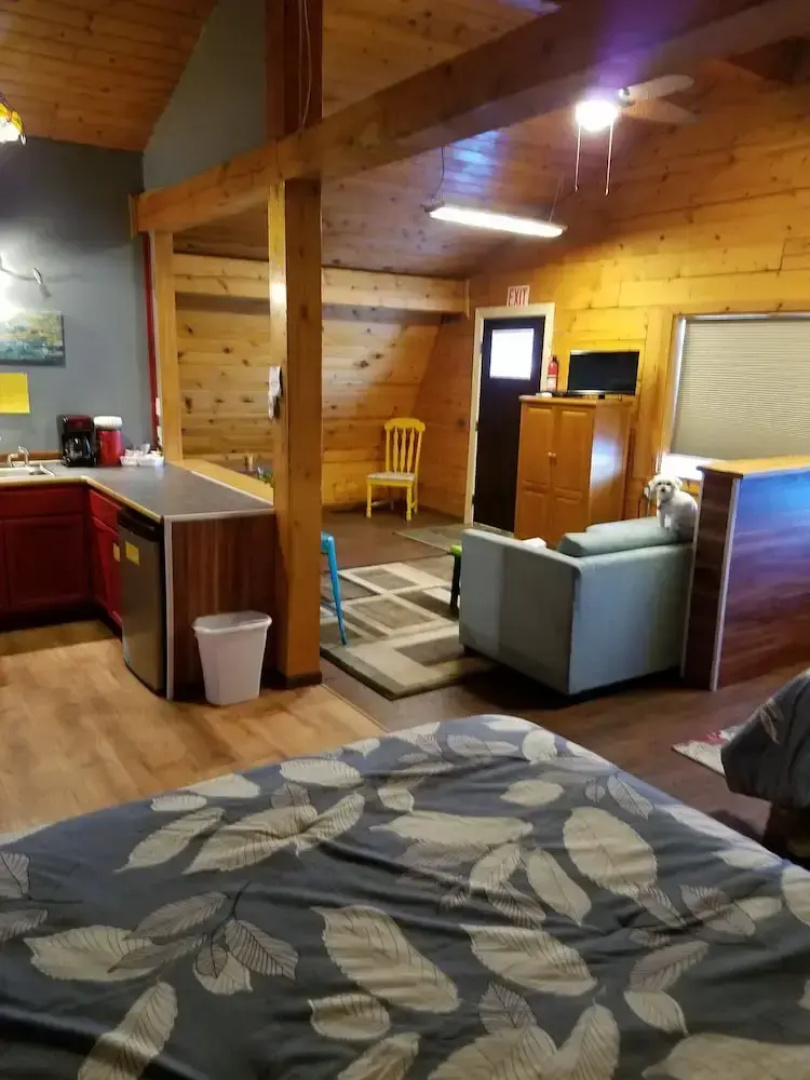 Mooseberry Cabin