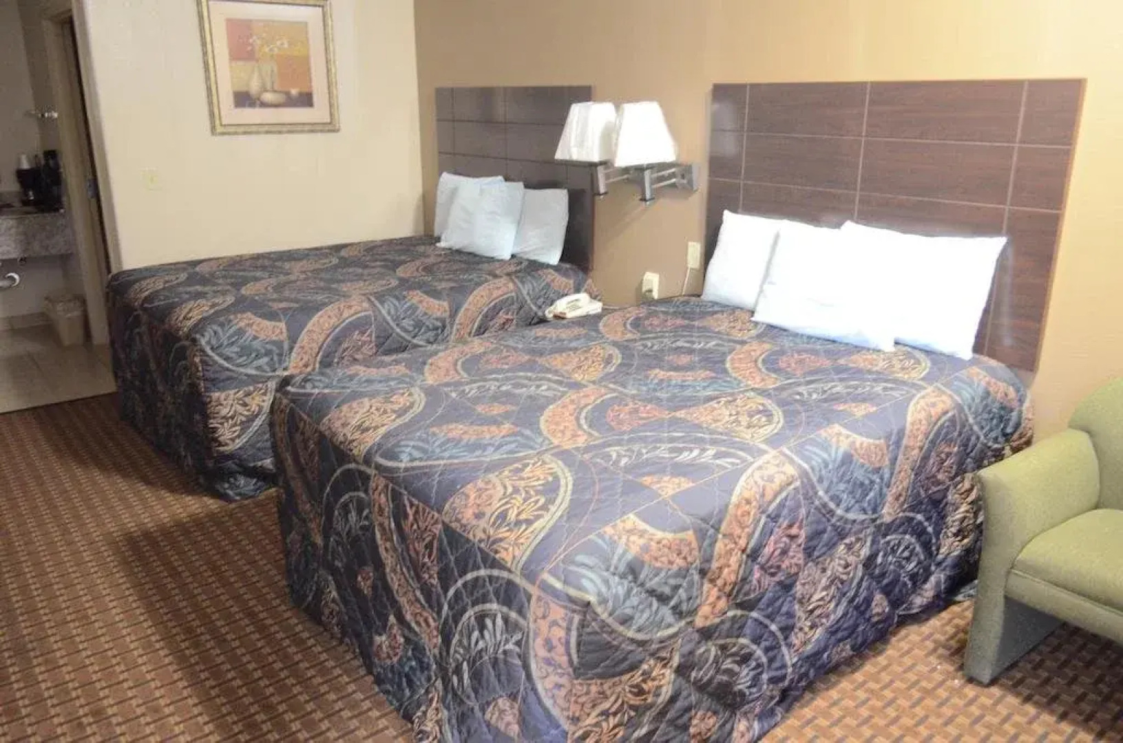 Budget Host Inn & Suites