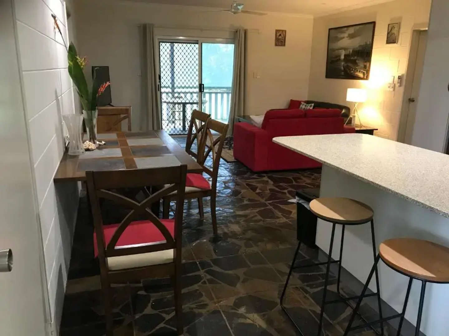 Royal Palm Cottage, Entire two bedroom 2 bathroom house with Pool