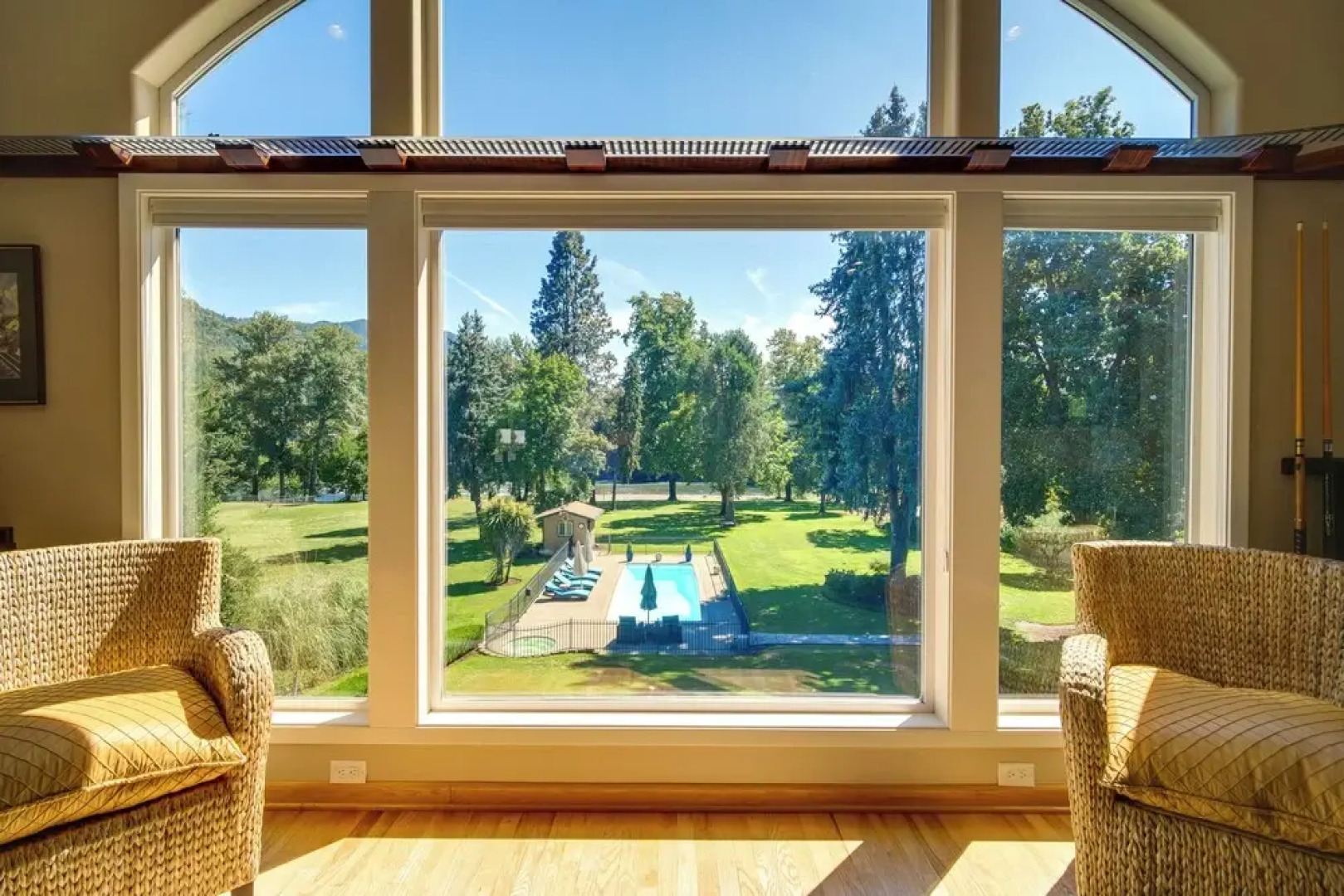 Lovely Riverfront Grants Pass Home: Pool & Hot Tub