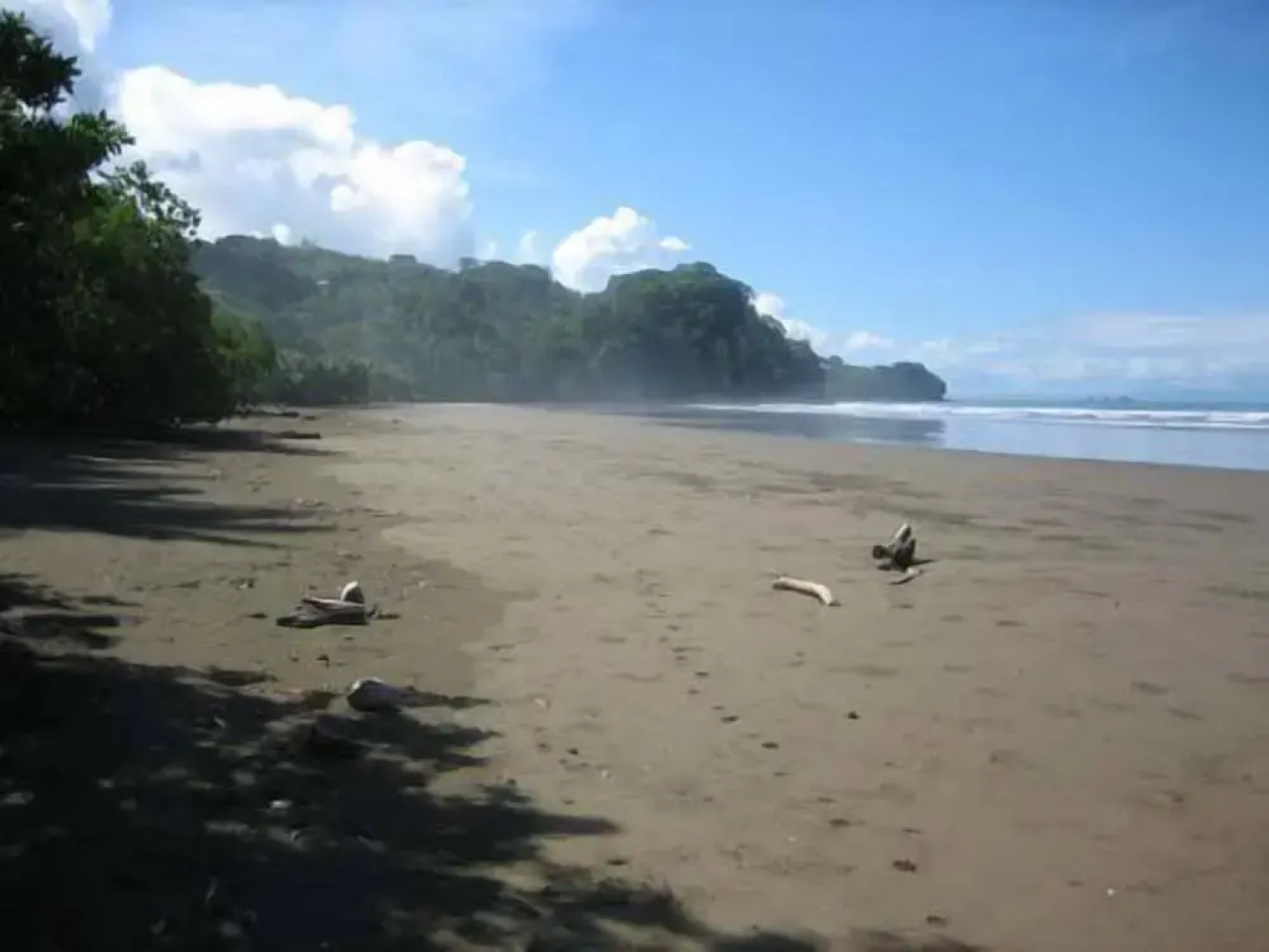 Tropical Sands Dominical Eco Inn