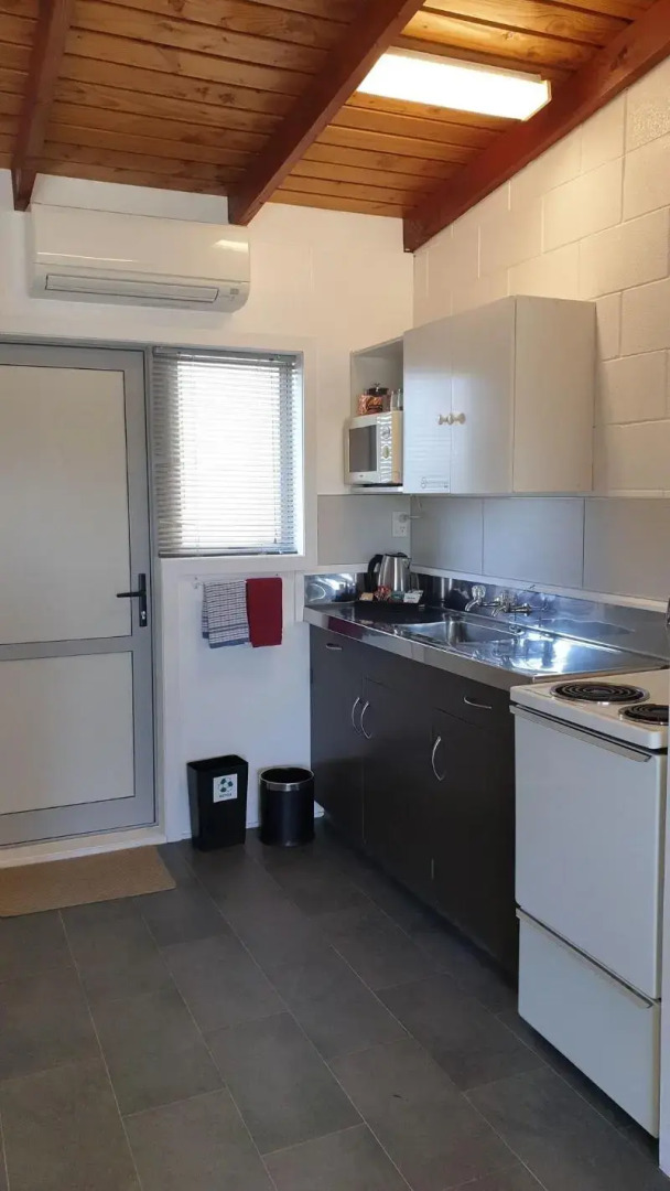 Thornton Lodge Motel