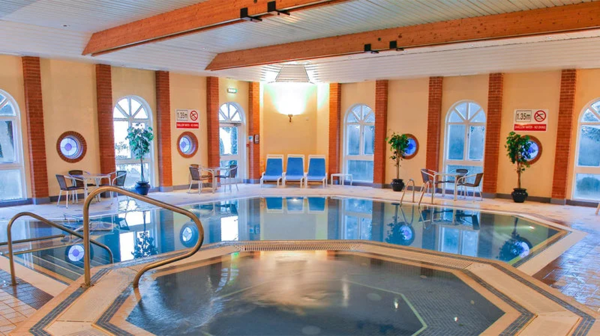 The Hogs Back & Spa Farnham