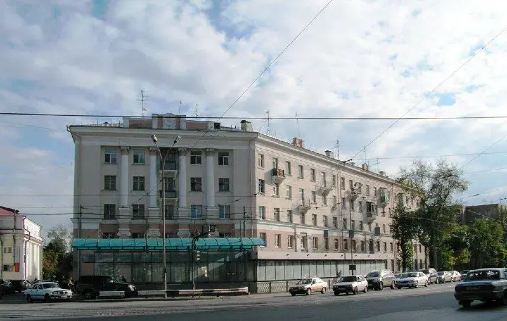 Avrora ZHD Vokzal Guest House