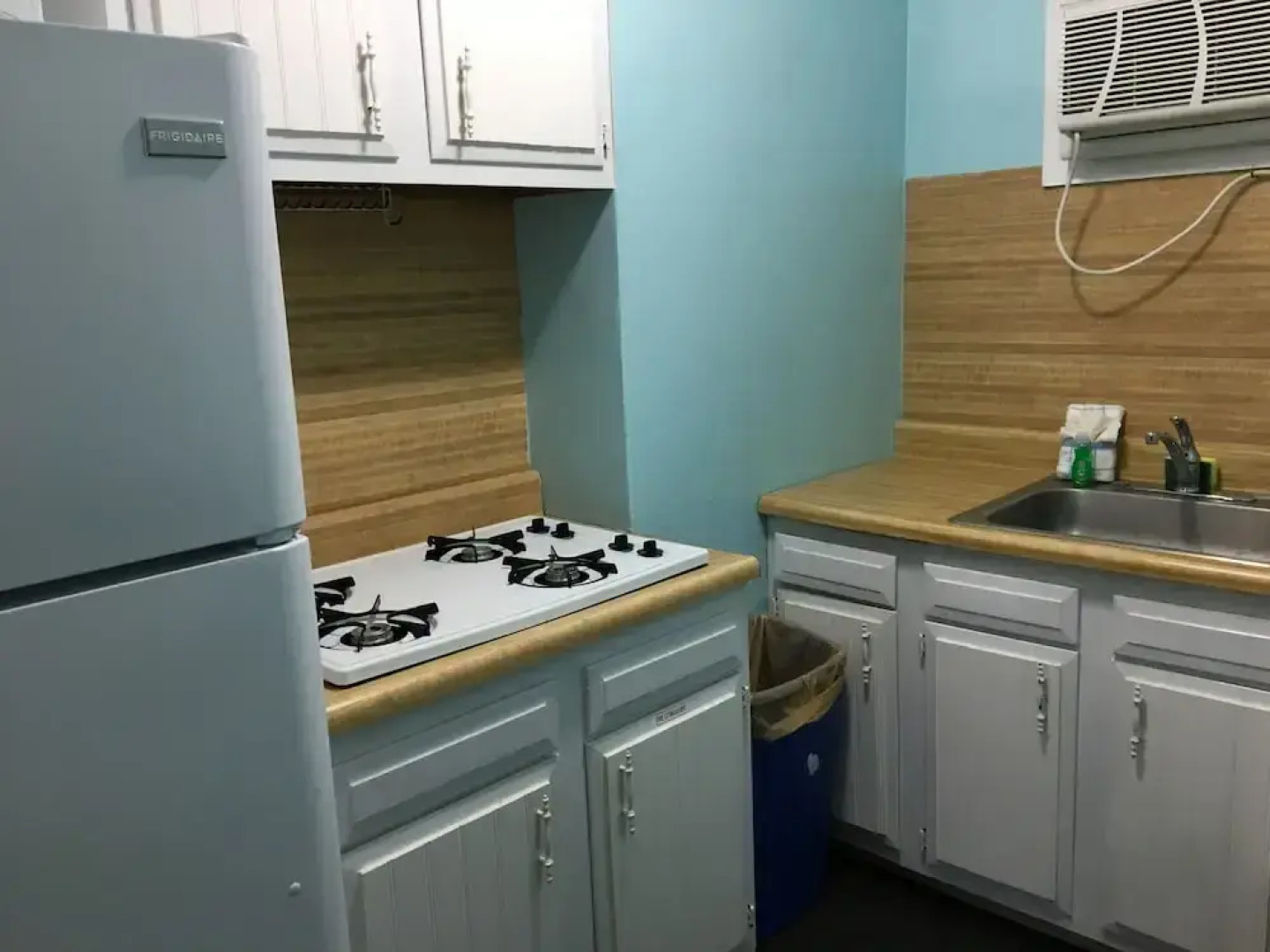 Harbor Mist Family Motel