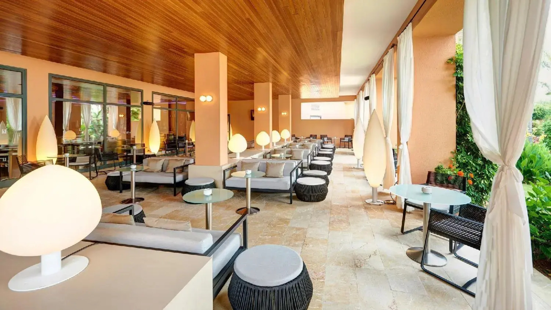 Hipotels Barrosa Palace & SPA