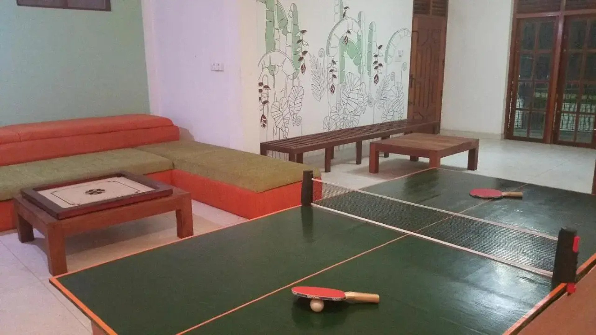 Hitchhike Backpackers