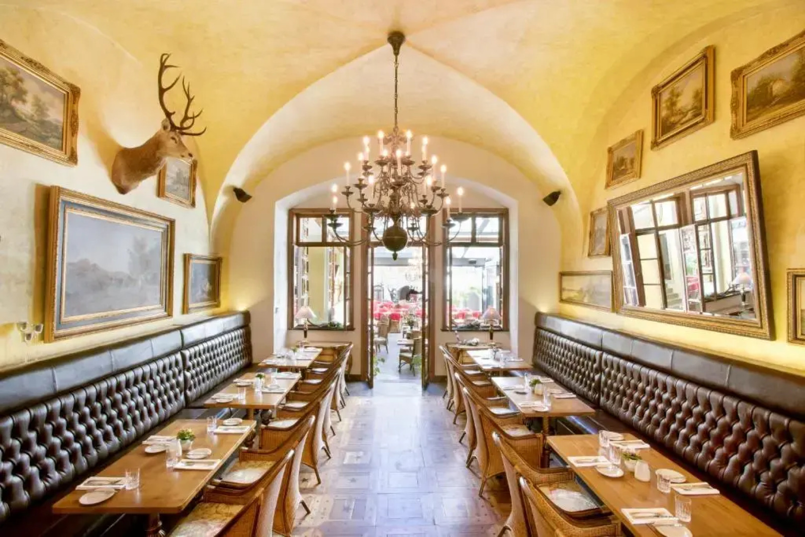 Iron Gate Hotel & Suites Prague by BHG