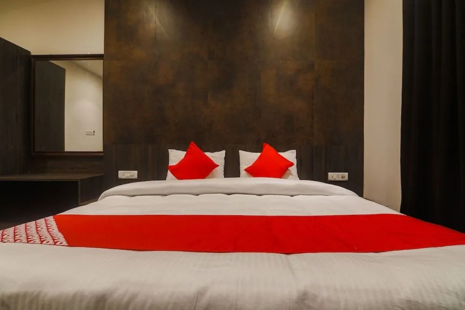 Capital O 36008 Comfort Hotel